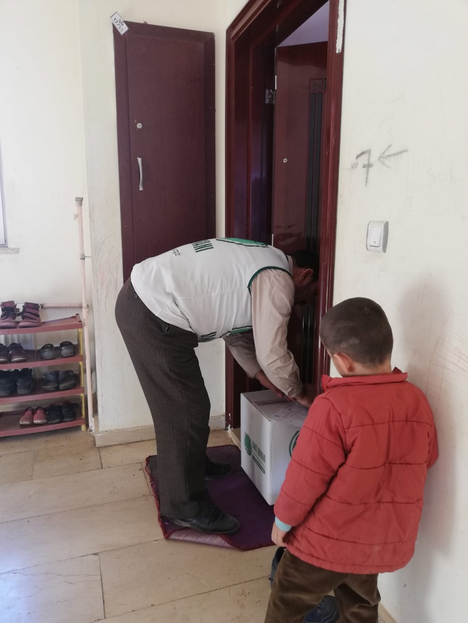 2020/02/1582990152_midyat_umut_kervani’ndan_yetim_ve_muhtac_ailelere_yardim_eli_(6).jpeg