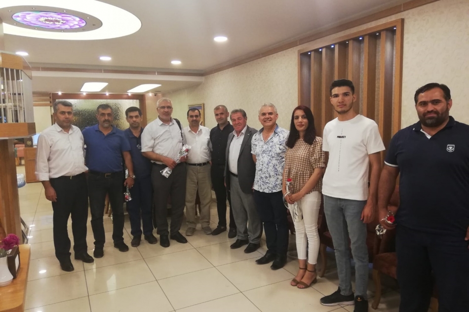 2021/07/1627207890_hUda_par_l24_temmuz_gazeteciler_ve_basin_bayramirnda_gazetecileri_unutmadi_-6.jpeg