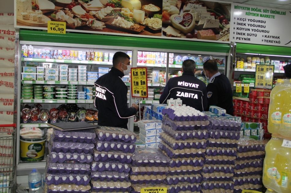 2021/12/1640761519_midyat-ta_marketlere_yonelik_fiyat_denetimleri_suruyor_-1.jpeg