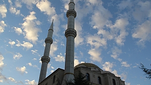 Bayram namazı kılınamayan camilerden teşrik tekbirleri yükseldi