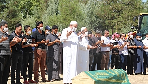 Silahla vurularak öldürülen Suriyeli işçi Midyat'ta defnedildi 