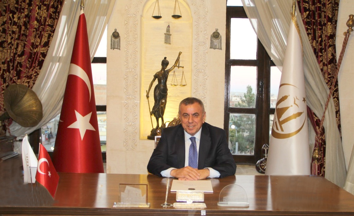 Başkan Şahin'den Öğretmenler Günü Mesajı