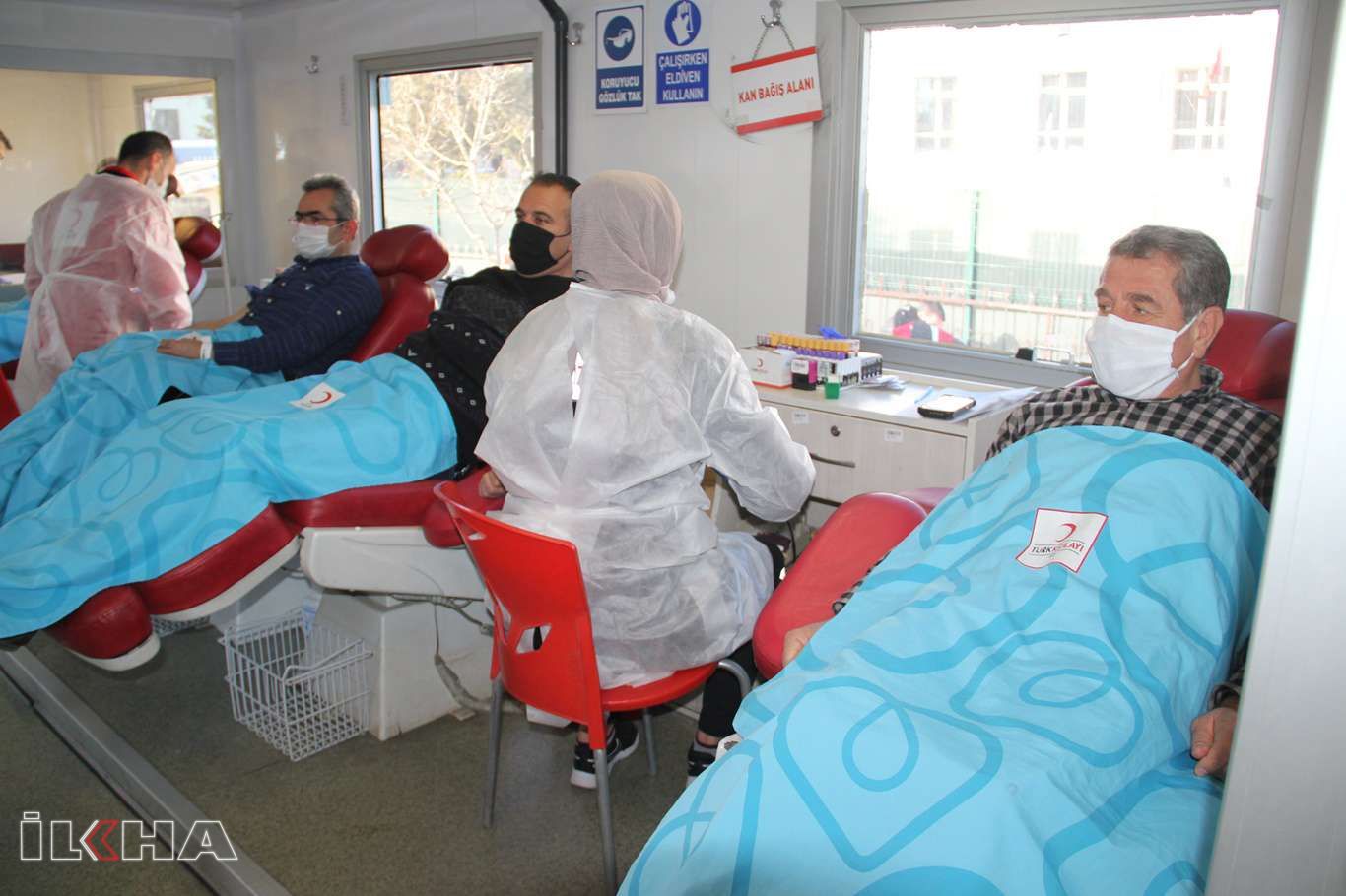 HÜDA PAR Midyat İlçe Teşkilatı kan bağışında bulundu
