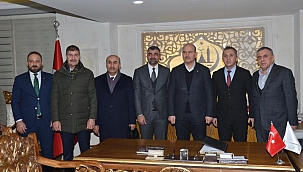 İçişleri Bakanı Soylu Midyat'ta temaslarda bulundu