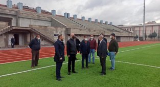 AK Parti Mardin Milletvekili Dinçel, Midyat'ta incelemelerde bulundu