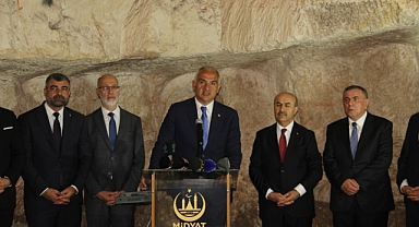 Kültür ve Turizm Bakanı Ersoy: Midyat tarihi dokusuyla çok eski yerleşim yerlerinden biri 