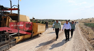 Başkan Şahin kırsal mahallelerdeki yol çalışmalarını inceledi 