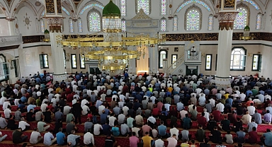 Cuma Hutbesi: Helal Kazanç ve Alın Teri