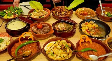 Yaşlılıkta beslenme nasıl olmalıdır?