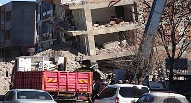 Adıyaman'da riskli yapılar boşaltılıyor