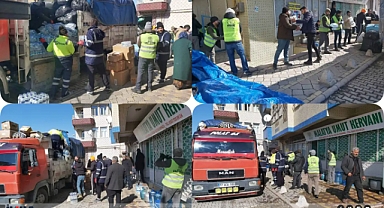 Deprem bölgelerine yardımlar sürüyor 