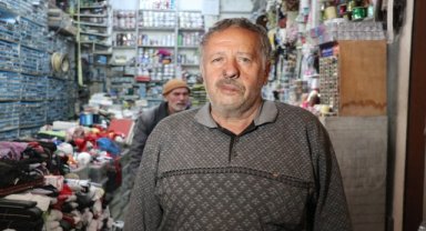 Depremde 87 yakınını kaybeden esnaf o anları anlattı