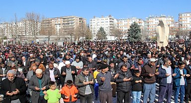 Diyarbakırlılar: Gaflet uykusundan uyanma vakti geldi