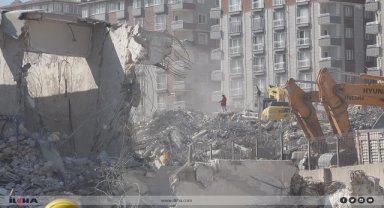 Hatay'da 173 binanın enkazı kaldırılacak