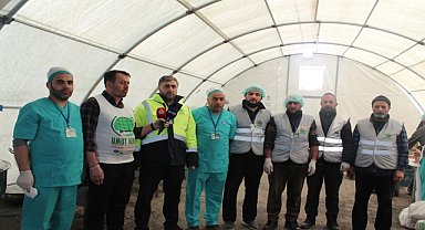 Umut Kervanı Vakfı'na ait Kahramanmaraş'taki aş evinde günlük 40 bin kişiye yemek hizmeti veriliyor