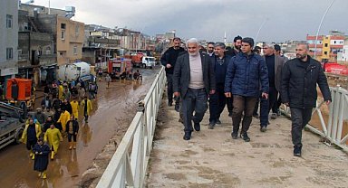HÜDA PAR Genel Başkanı Zekeriya Yapıcıoğlu, Şanlıurfa'da selzedeleri ziyaret etti