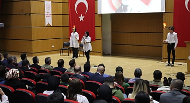 İstiklal Marşı'nın kabulü ve Mehmet Akif Ersoy'u Anma Günü programı düzenlendi