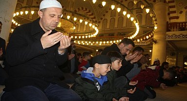 Midyat'ta Berat Kandili, ibadet salavat ve dualarla idrak edildi 