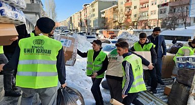 Umut Kervanı Bingöl, yardım faaliyetlerine devam ediyor