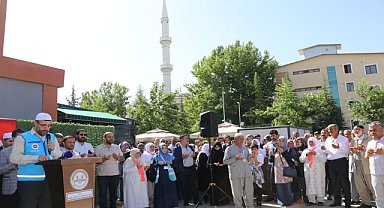 Deprem bölgesi Malatya'dan ilk Hac kafilesi dualarla uğurlandı
