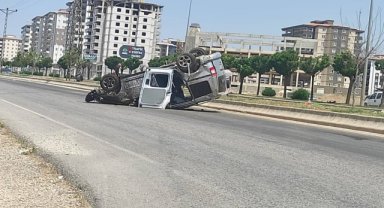 Kurban kesiminden dönenler kaza yaptı: 2'si ağır 5 yaralı