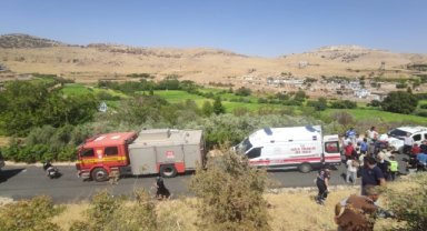 Mardin'de iki araç kafa kafaya çarpıştı: 2'si ağır 5 yaralı 