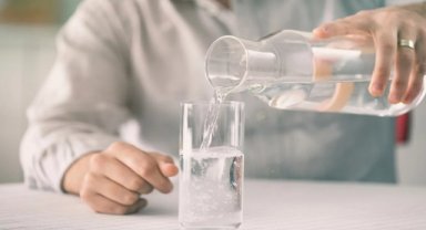 Uzmanlar: 'Su yerine çay, kahve içiyorum' demeyin!