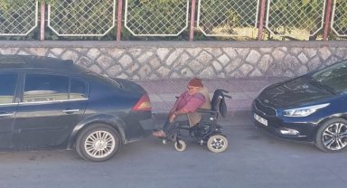 Engelli adamın namaz aşkı imrendirdi