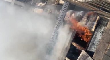 Mardin'de yeni yapılan evin inşaatında yangın çıktı 