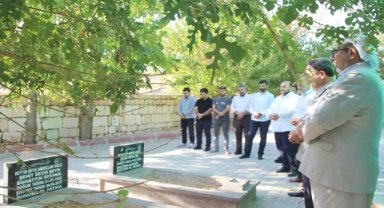 Şehadetinin 8'inci sene-i devriyesinde Bahattin Sevinik kabri başında yâd edildi