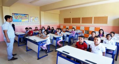 Yaklaşık 20 milyon öğrenci için yarın ilk ders zili çalacak