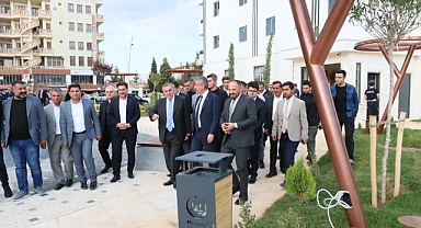 Mardin Valisi Tuncay Akkoyun, Midyat'ta çeşitli ziyaretlerde bulundu