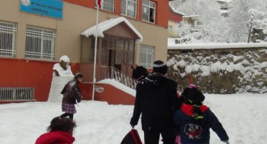 20 milyonu aşkın öğrenci Cuma günü karne alacak