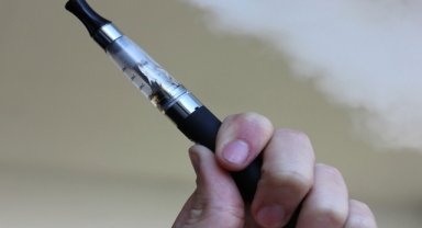 Elektronik sigara içen çocuk hastanelik oldu