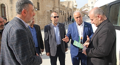 HÜDA PAR Savur Belediye Başkan adayı Acar'dan esnaf ziyareti 