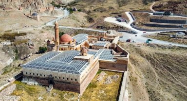 İshak Paşa Sarayındaki motifler ne anlama geliyor?