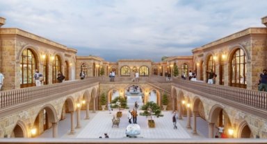 TOKİ, Mardin'de hak sahiplerine iş yeri dağıtımını yapacak