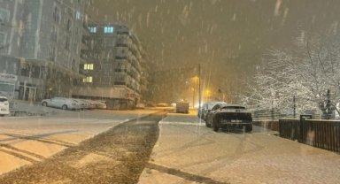 Mardin'de kar yağışı etkili oldu