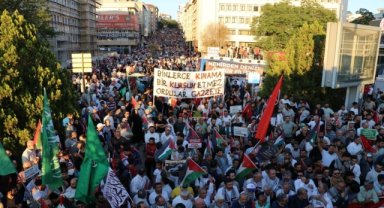 Gazze için Meclis'e on binler yürüyüşe geçti