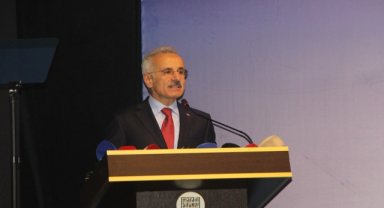 Bakan Uraloğlu: Şanlıurfa-Mardin Hızlı Demiryolu Projesi ile Mardin Lojistik Merkezi'nin yapımına başlamayı planlıyoruz