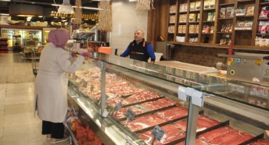 Kırmızı et alamayan vatandaş tavuk ve balığa yöneliyor