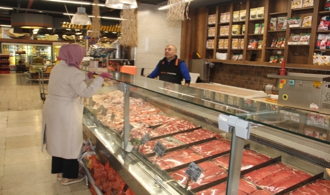 Kırmızı et alamayan vatandaş tavuk ve balığa yöneliyor