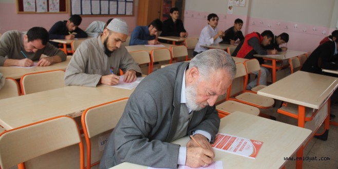 Midyat'ta "Kur'an Pınarı" meal sınavı gerçekleştirildi