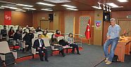 Duayen Gazeteci ve Sunucu Kozluklu yeni nesil gazetecilerle buluştu
