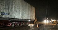 Gizemli TIR’ların geçişini halk meraklı bakışlarla izledi