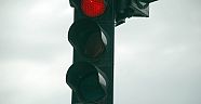 Trafik Işıkları Sürücü Ve Yayaları Yanıltıyor